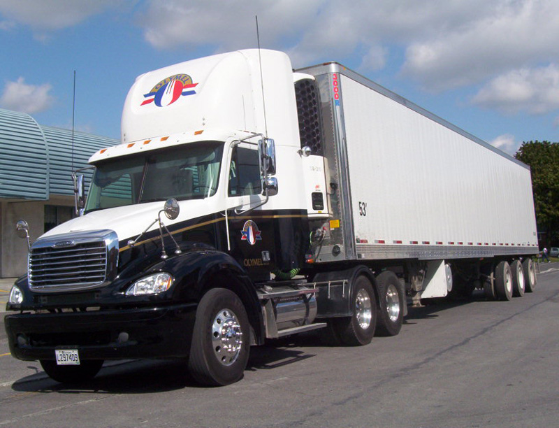 Olymel tractor trailer - 2005 Freightliner Columbia